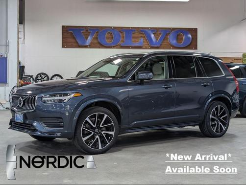 Denim Blue Metallic 2020 Volvo XC90 T6 Momentum