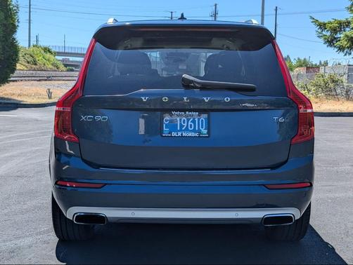 Denim Blue Metallic 2020 Volvo XC90 T6 Momentum
