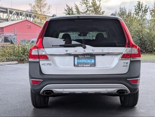 2016 Volvo XC70 T5 Premier