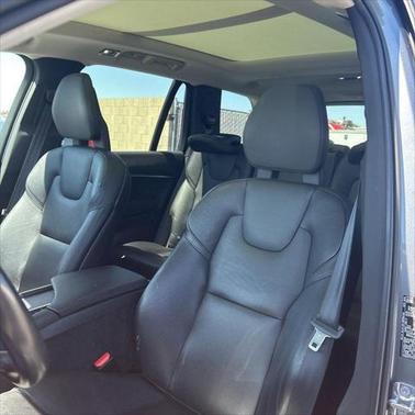 2020 Volvo XC90 T6 Momentum
