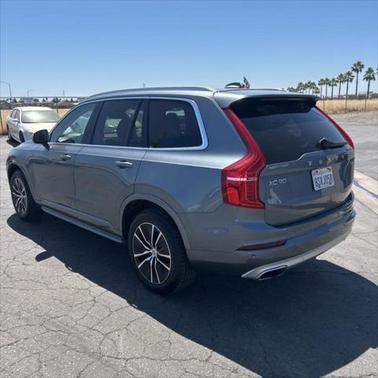 2020 Volvo XC90 T6 Momentum