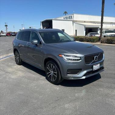 2020 Volvo XC90 T6 Momentum