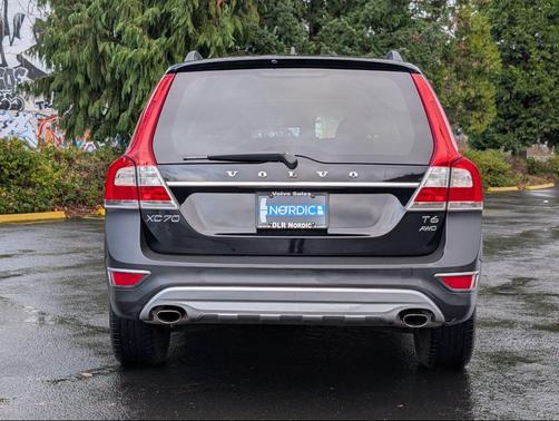 2015 Volvo XC70 T6