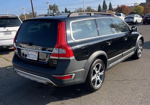 2015 Volvo XC70 T6