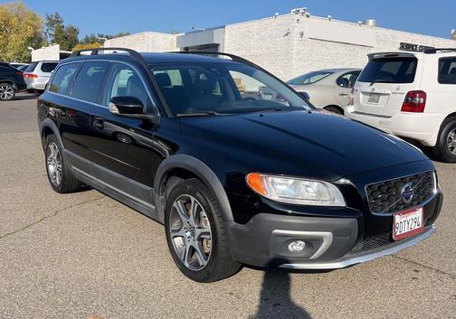 2015 Volvo XC70 T6