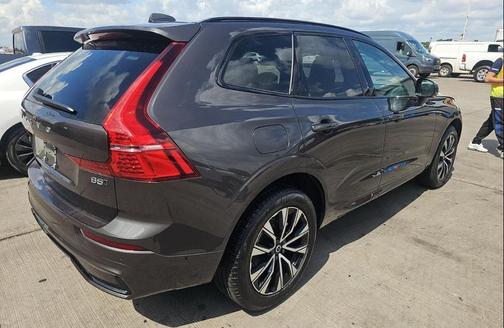 2025 Volvo XC60 B5 Plus