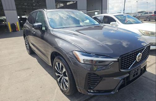 2025 Volvo XC60 B5 Plus