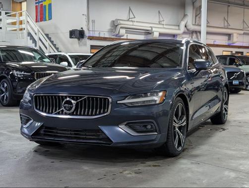 2019 Volvo V60 T6 Inscription