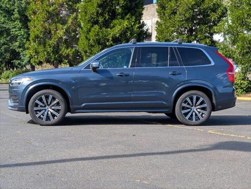2023 Volvo XC90 B6 Core