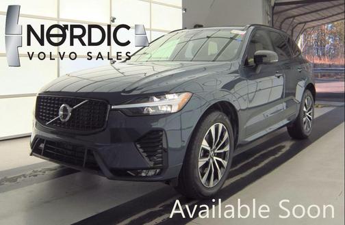 2025 Volvo XC60 B5 Plus