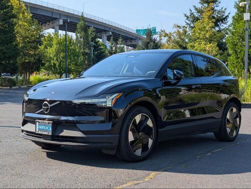 2025 Volvo EX30 Twin Motor Ultra
