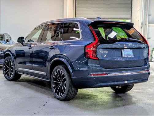 Denim Blue 2025 Volvo XC90 B6 Plus 7-Seater