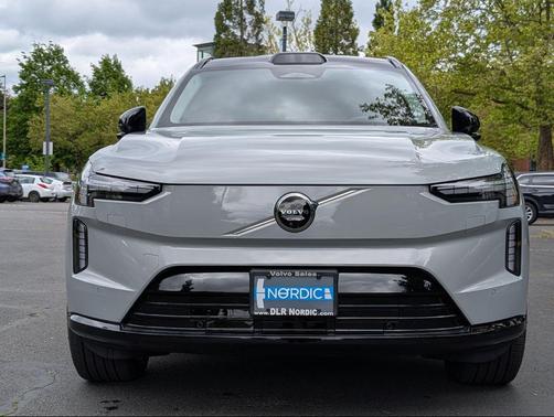 Vapour Grey Metallic 2025 Volvo EX90 Ultra, Twin Motor, Fully electric, 6 Seats