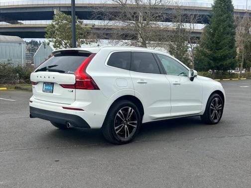 2018 Volvo XC60 T6 Momentum