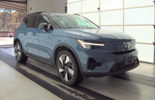 2024 Volvo XC40 Recharge Pure Electric Core