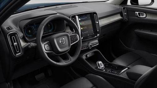 2024 Volvo XC40 B5 AWD Hybrid CORE w/High Performance Audio, Leather Interior, Panoramic Roof & Heated Seats