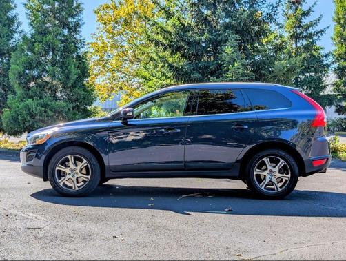 2013 Volvo XC60 T6 Premier Plus