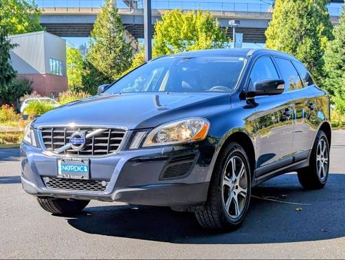 2013 Volvo XC60 T6 Premier Plus