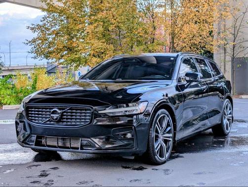 2020 Volvo V60 T5 R-Design