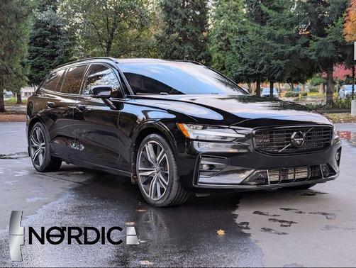 2020 Volvo V60 T5 R-Design