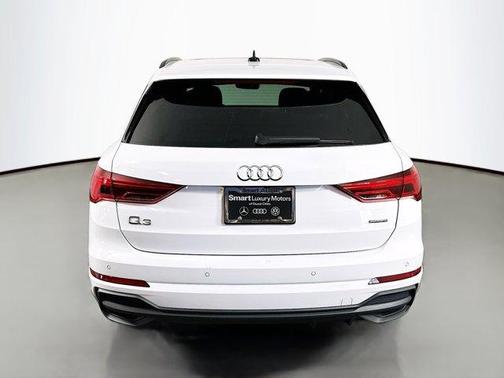 2024 Audi Q3 45 S line Premium