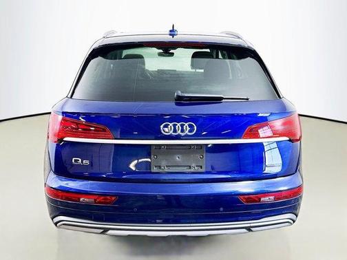 2021 Audi Q5 40 Premium Plus