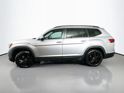 Pyrite Silver Metallic 2022 Volkswagen Atlas 3.6L SE w/Technology