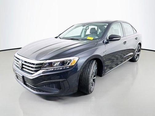 2020 Volkswagen Passat 2.0T R-Line