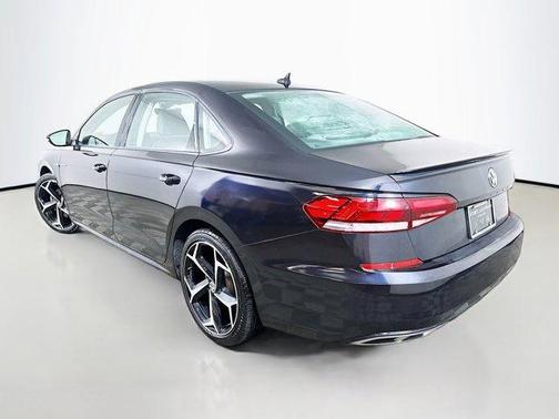 2020 Volkswagen Passat 2.0T R-Line
