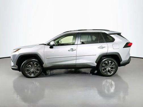 2022 Toyota RAV4 Hybrid XLE Premium