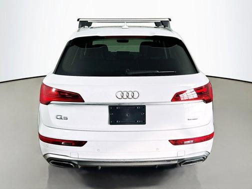 2023 Audi Q5 45 S line quattro Premium