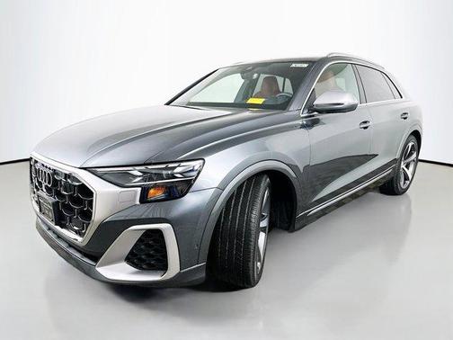 2024 Audi SQ8 4.0T quattro Premium Plus