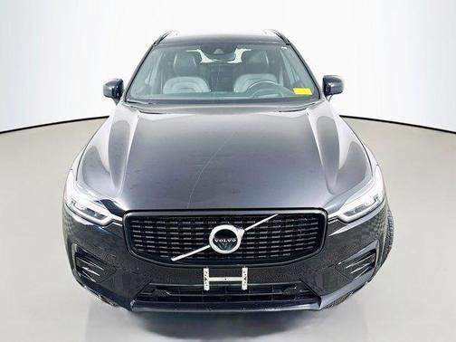 2021 Volvo XC60 T5 R-Design