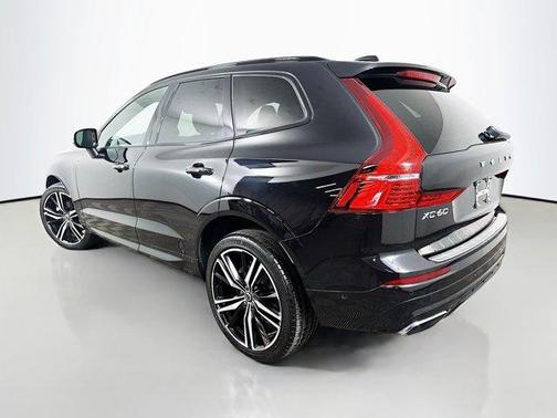 2021 Volvo XC60 T5 R-Design