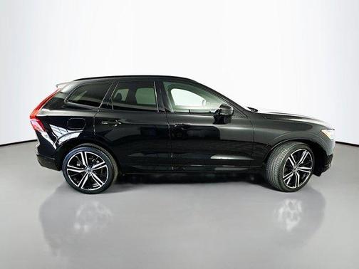 2021 Volvo XC60 T5 R-Design