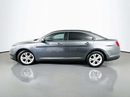 2016 Ford Taurus SEL