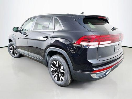 2025 Volkswagen Atlas Cross Sport 2.0T SE