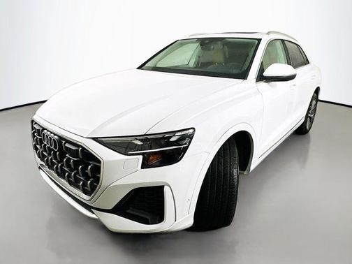 2025 Audi Q8 Premium Plus