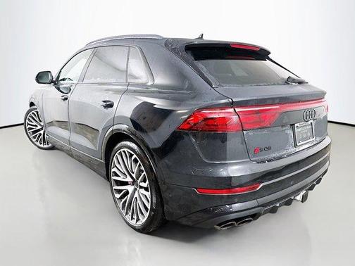 2026 Audi SQ8 4.0T quattro PREMIUM PLUS