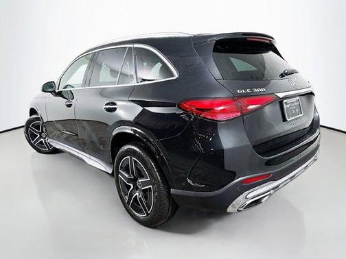 2026 Mercedes-Benz GLC 300 Base 4MATIC