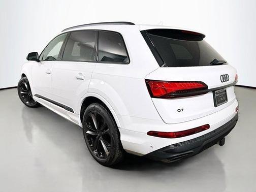 2026 Audi Q7 PLUS