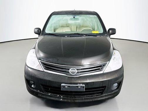 2011 Nissan Versa 1.8 SL