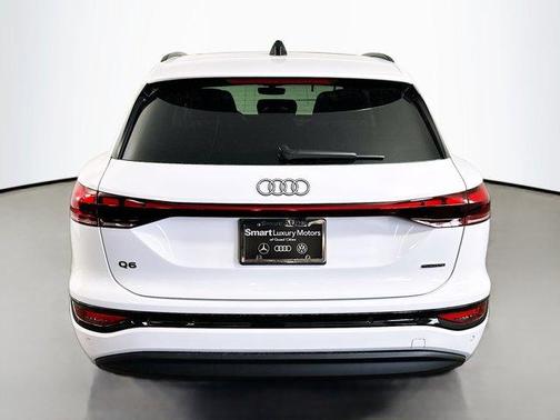 2025 Audi Q6 e-tron Premium