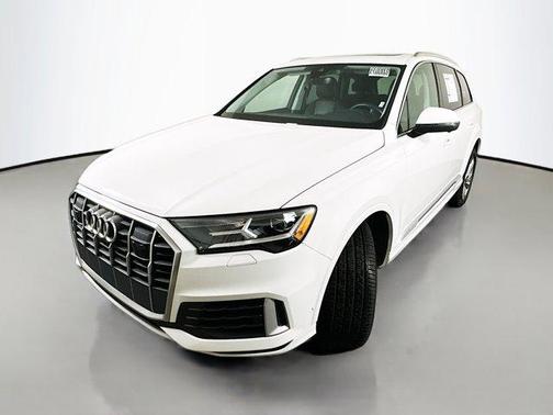 2023 Audi Q7 55 Premium Plus