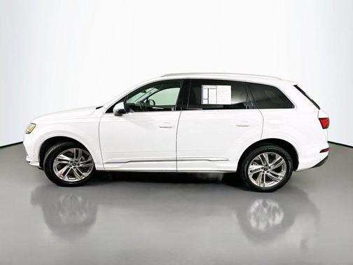 2023 Audi Q7 55 Premium Plus