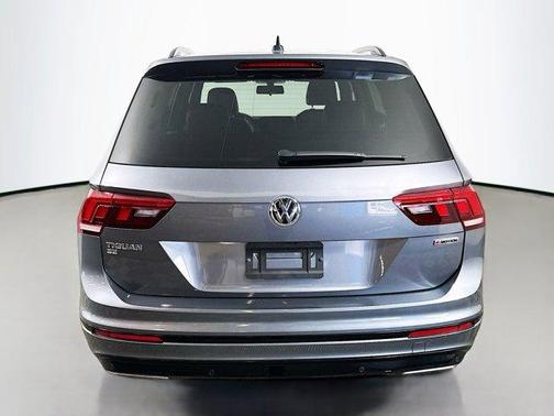 2021 Volkswagen Tiguan 2.0T SE R-Line Black