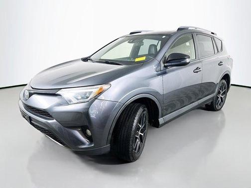 2017 Toyota RAV4 SE