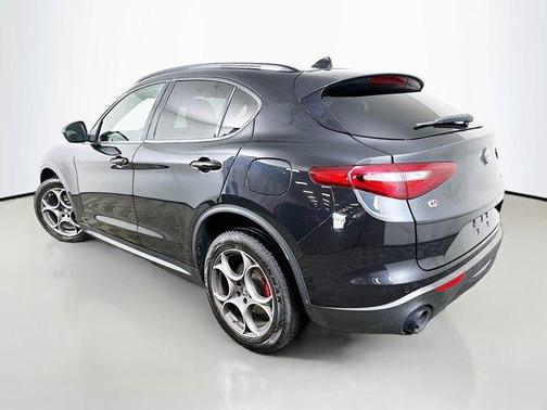 2022 Alfa Romeo Stelvio Sprint