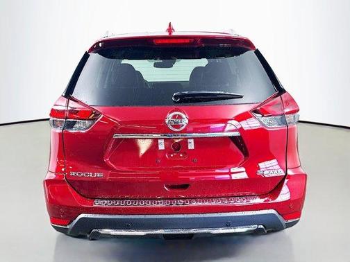 2020 Nissan Rogue SL
