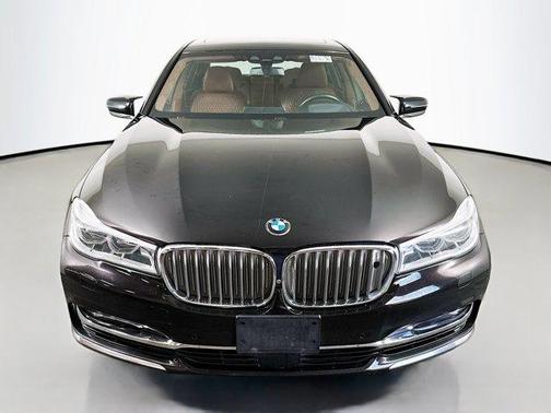 2016 BMW 750 i xDrive